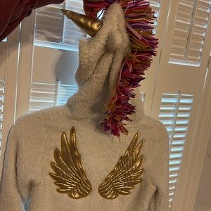 Cat and Jack 10/12 unicorn zip up with gold wings!
